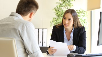 Recrutement de cadres : les entreprises continuent à jouer la prudence